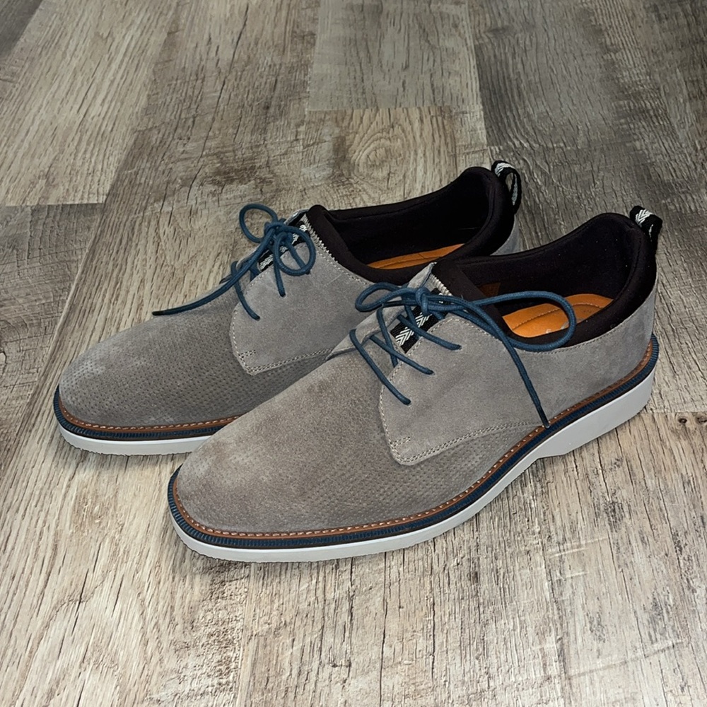 Thomas & Vine Gray Suede Men's Shoes - Picture 2 of 6